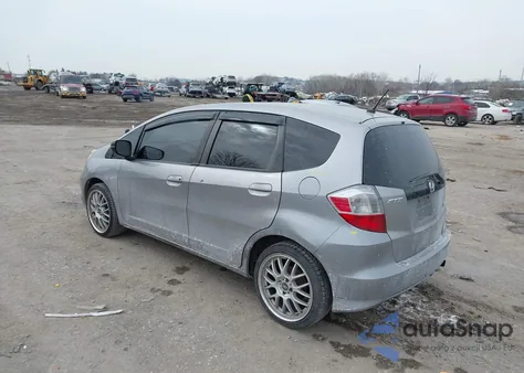 2010 Honda Fit z USA, uszkodzony, nr VIN JHMGE8H24AC001218